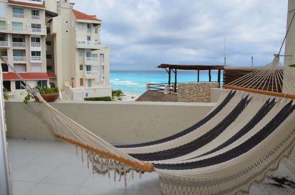 Amigo Aparthotel 3*