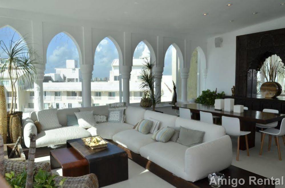 Amigo Aparthotel 3*