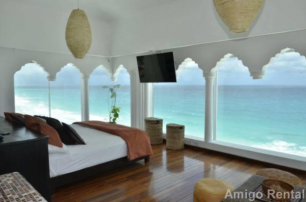 Amigo Aparthotel 3*
