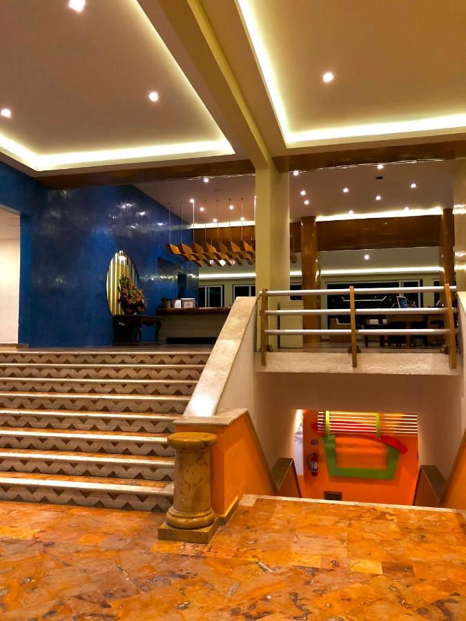 Villa Eight Bedroom Beach House Cancun