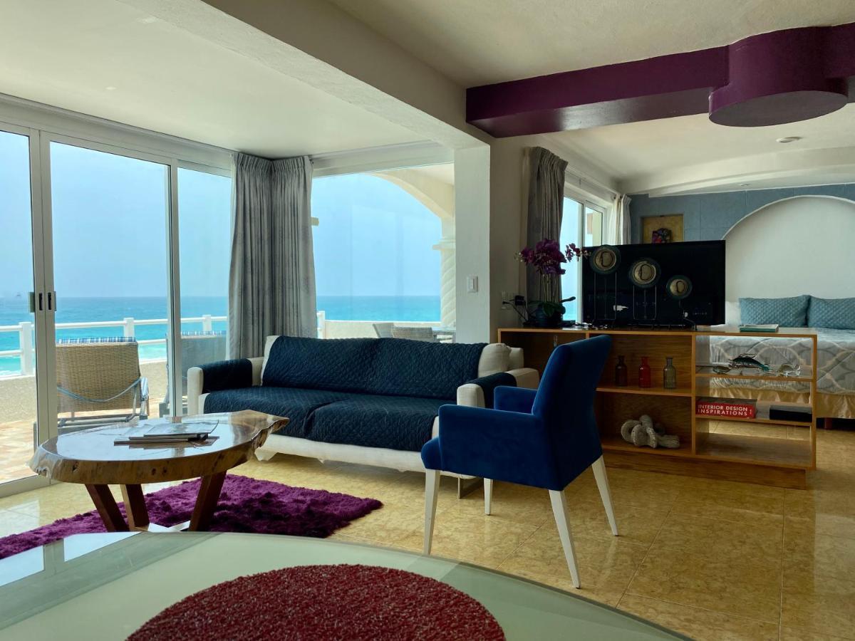 Eight Bedroom Beach House Cancun